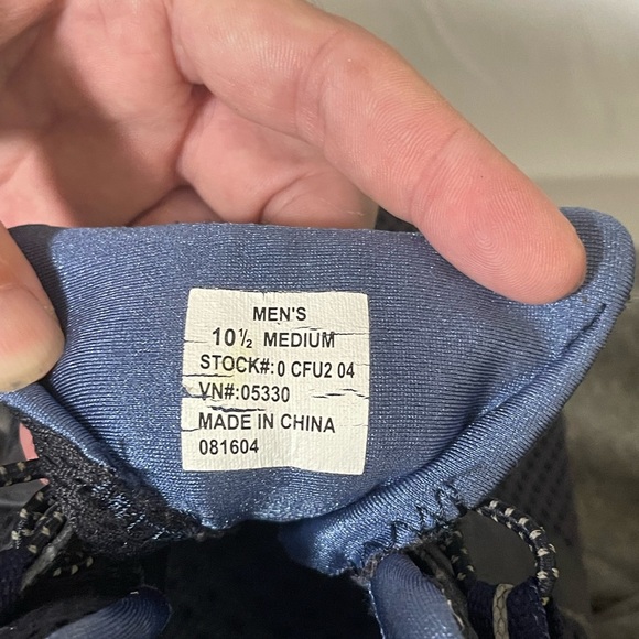 L. L. Bean sneakers for men size 10.5 - Picture 3 of 8